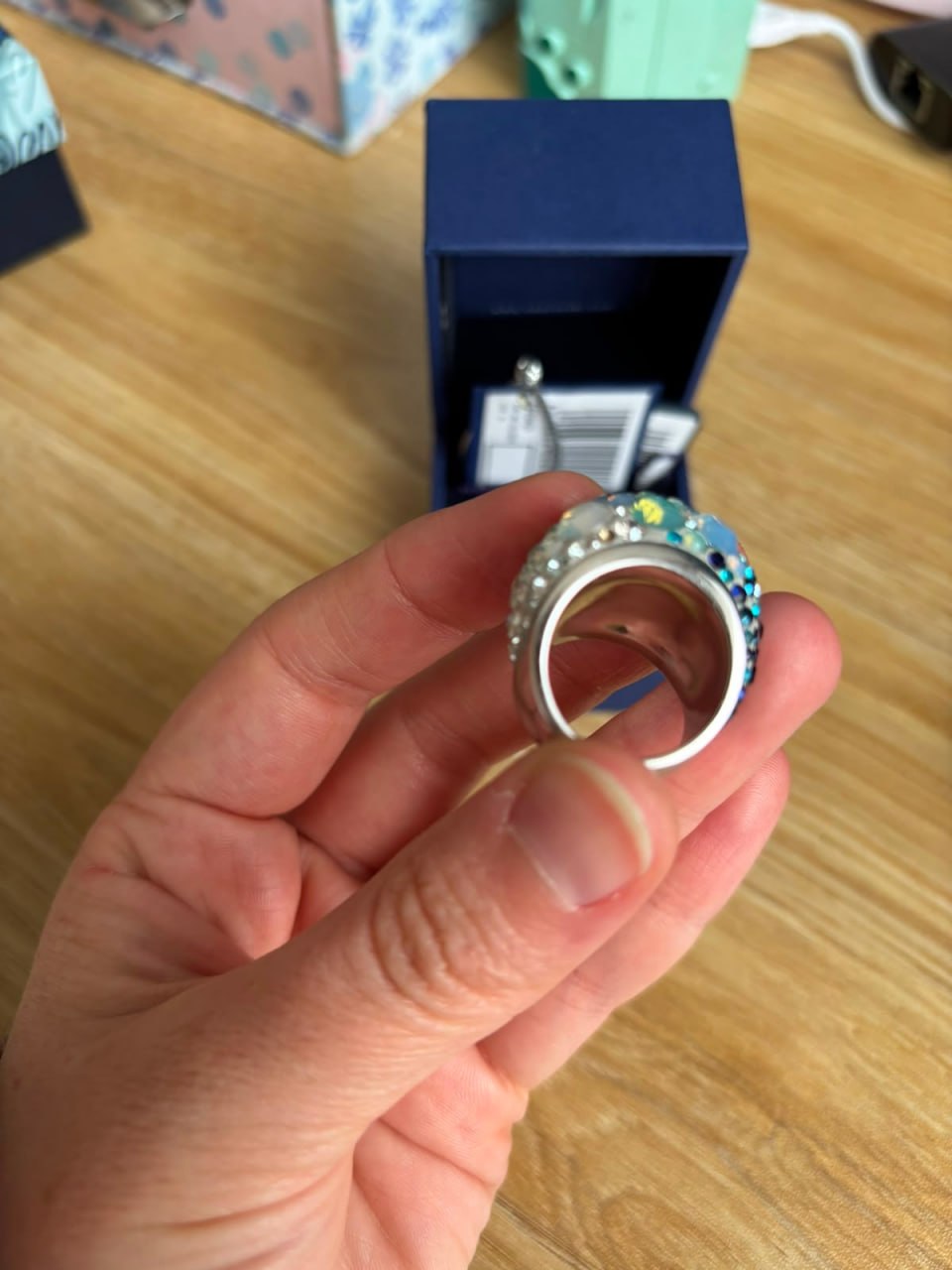 Anillo Swarovski con cristales celestes - Imagen 6