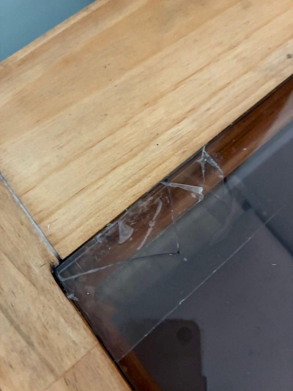 Juego de comedor madera con vidrio 6 sillas