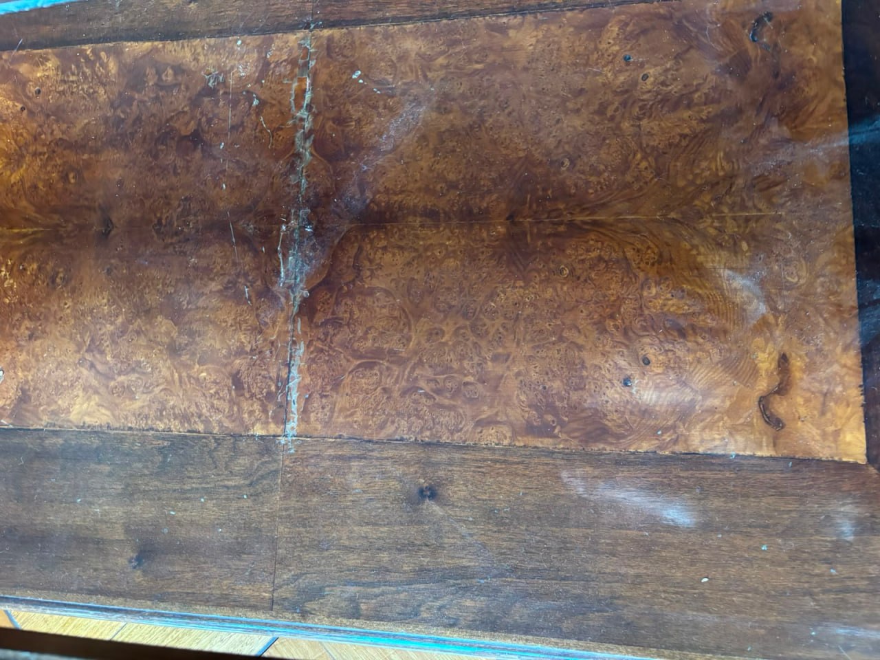 Mesa de centro madera fina vidrio