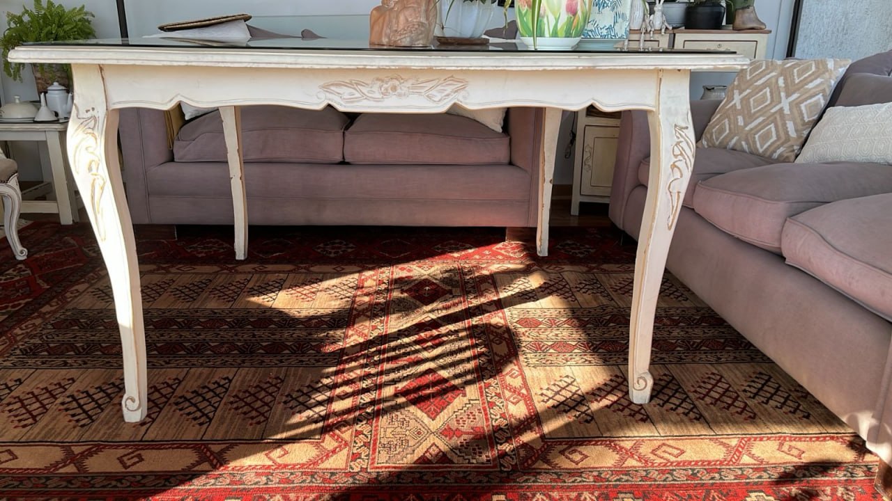 Mesa de comedor estilo provenzal