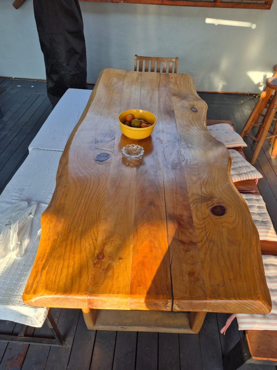 Mesa de comedor madera rústica