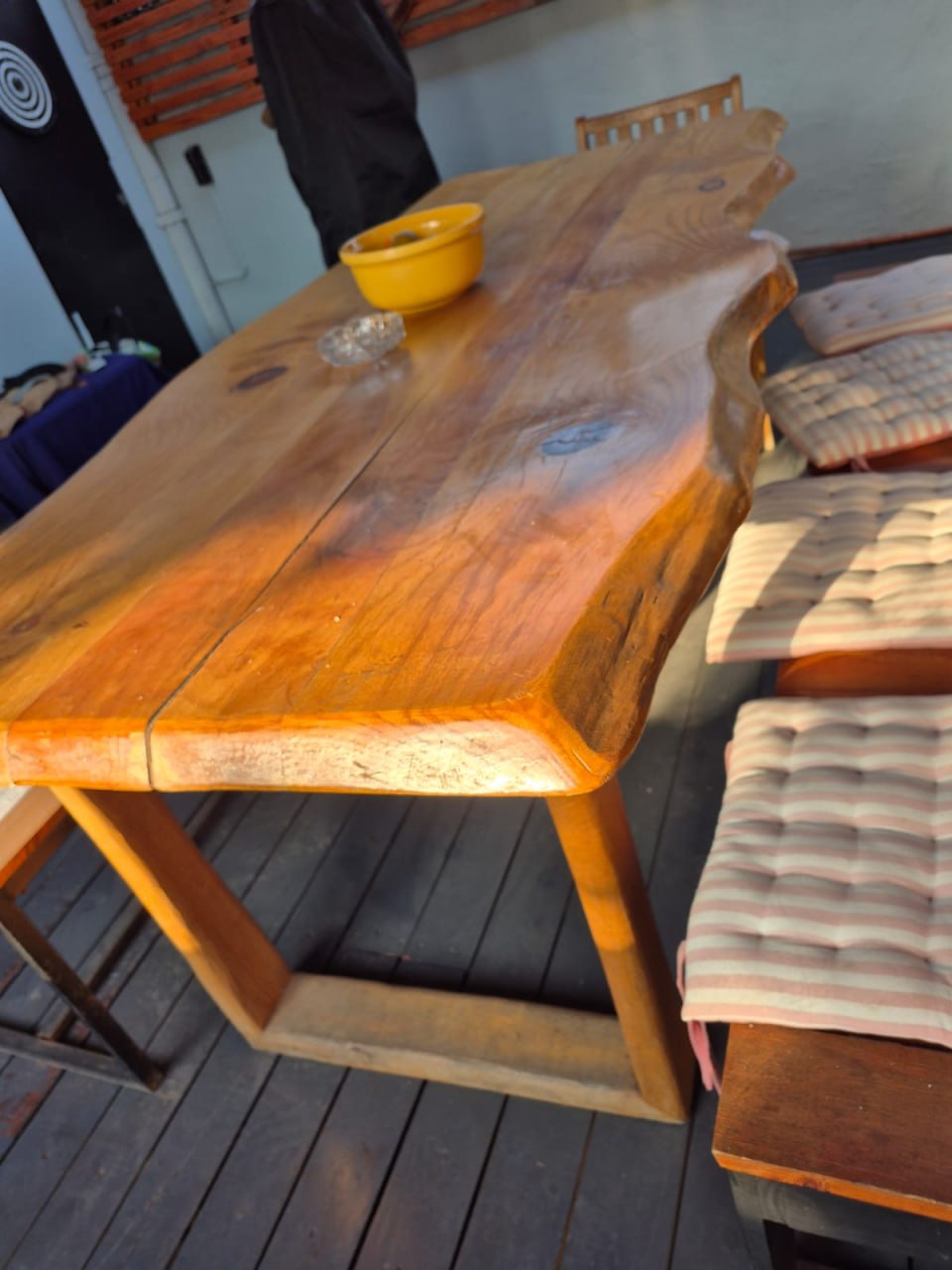 Mesa de comedor madera rústica