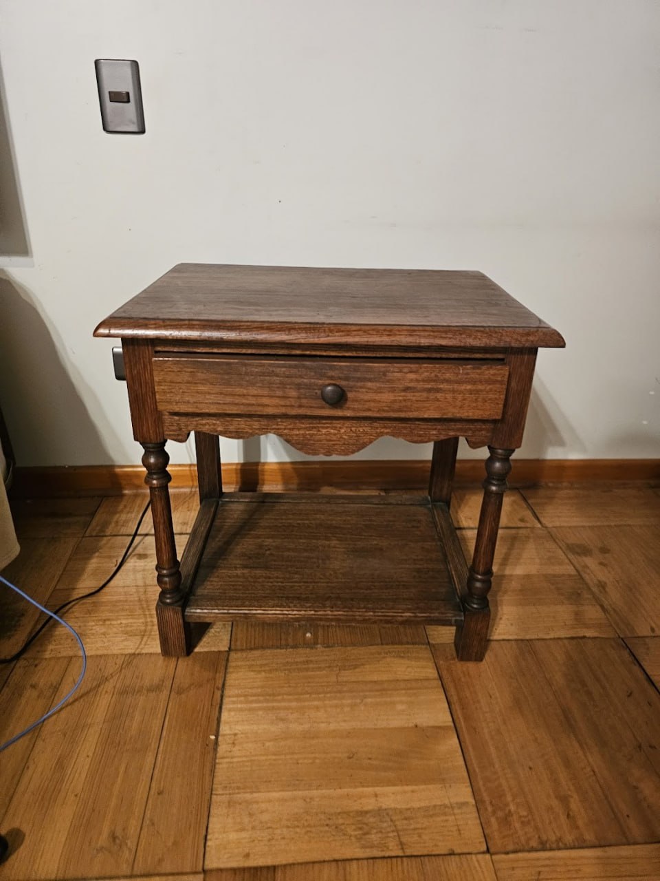 Par veladores madera 1 cajón